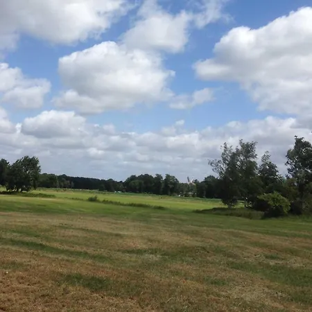 Schaefchenwolke Auf Dem Bauernhof Lantgård